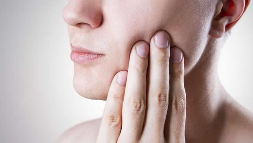 Προειδοποιητικά σημάδια καρκίνου του στόματος: Είστε σε κίνδυνο;